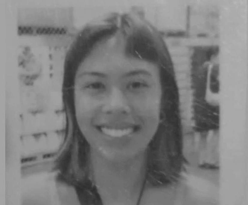 Angela (26), $250, Non-smoker, Have children, and No pets