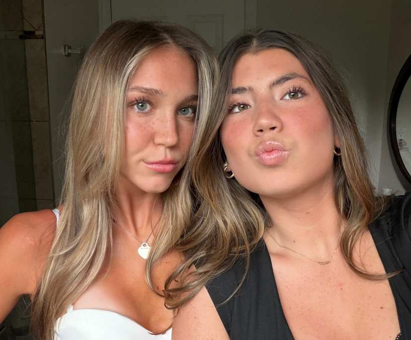 Isabella & Emma