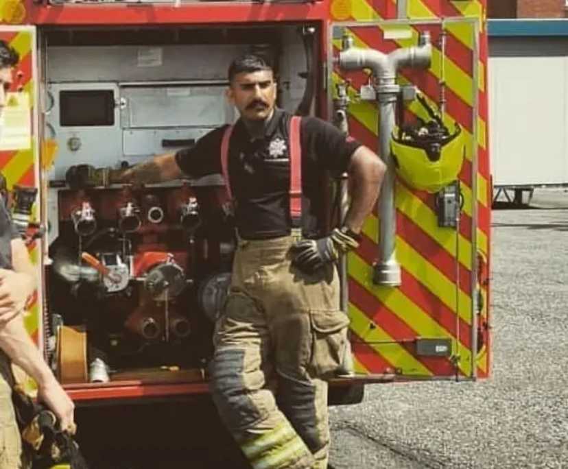 Sahfan (31), $300, Non-smoker, No pets, and No children