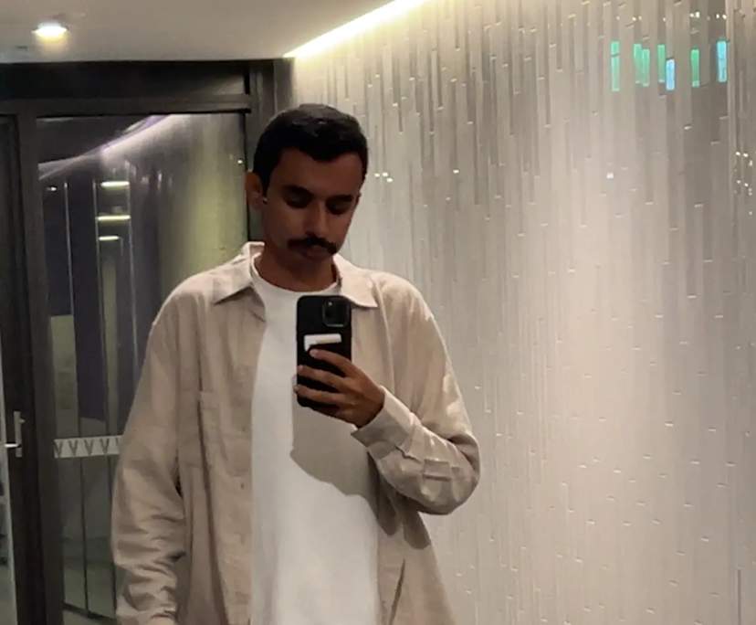 Yazeed (25), $350, Non-smoker, No pets, and No children