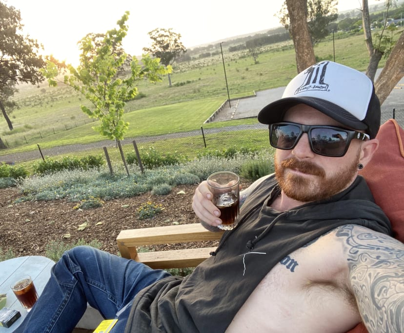 Dan (34), $250, Smoker, No pets, and No children