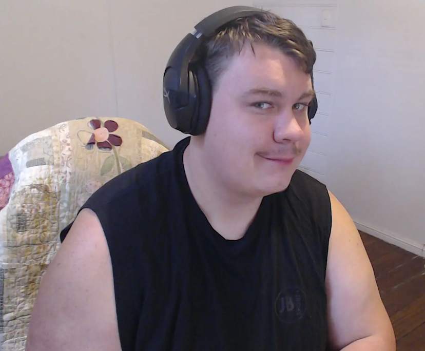 Jesse (27), $300, No pets, Non-smoker, No children, and LGBTQIA+