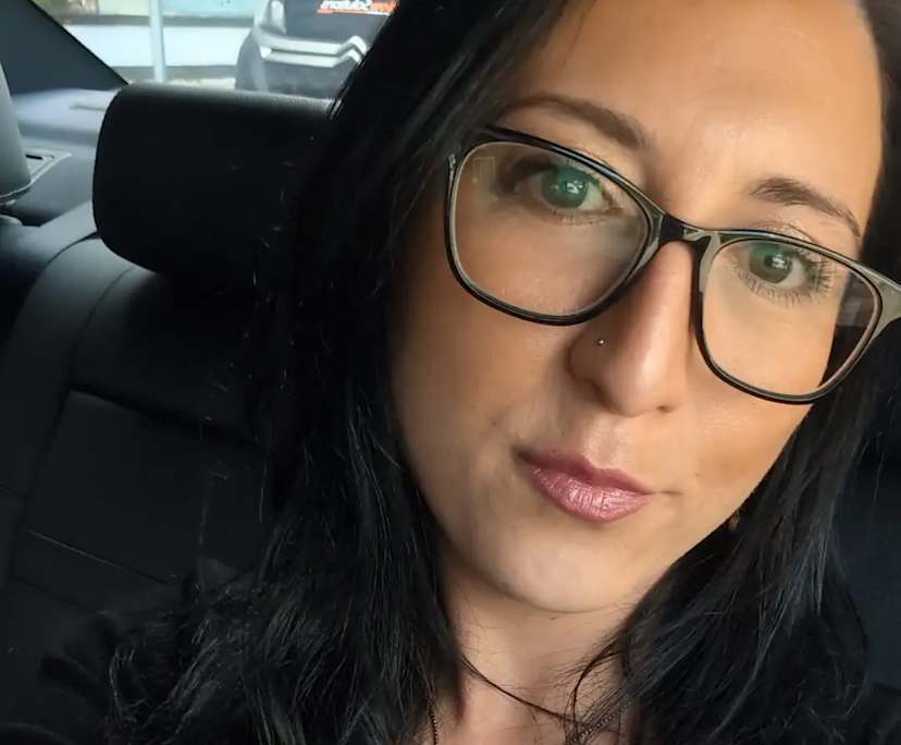 Meg (27), $225, Non-smoker, No pets, and No children