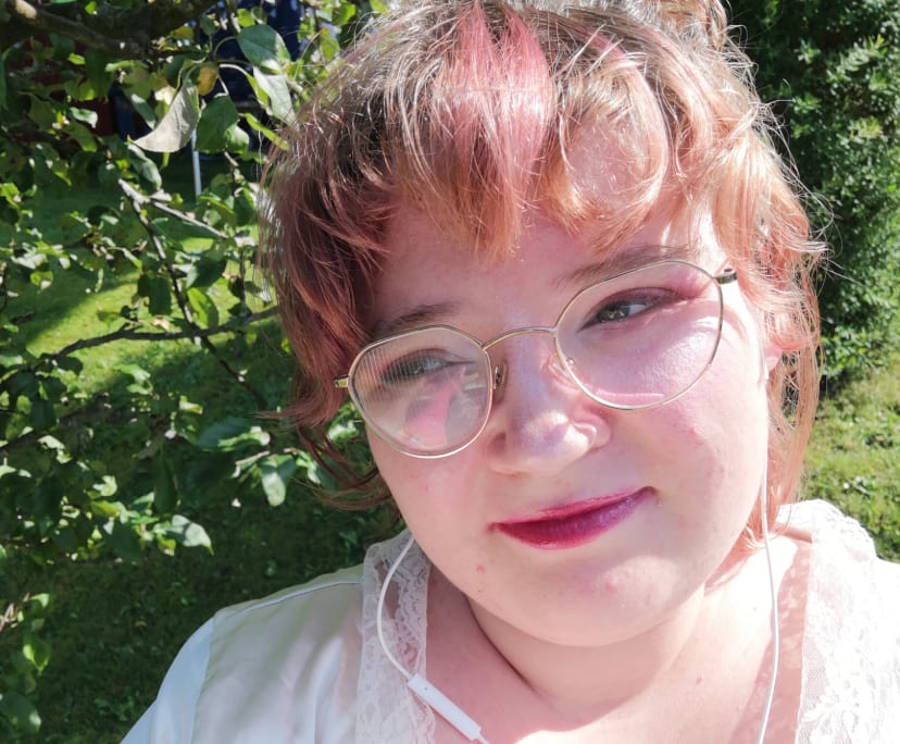 Siri (23), $200, LGBTQIA+, Non-smoker, No pets, and No children