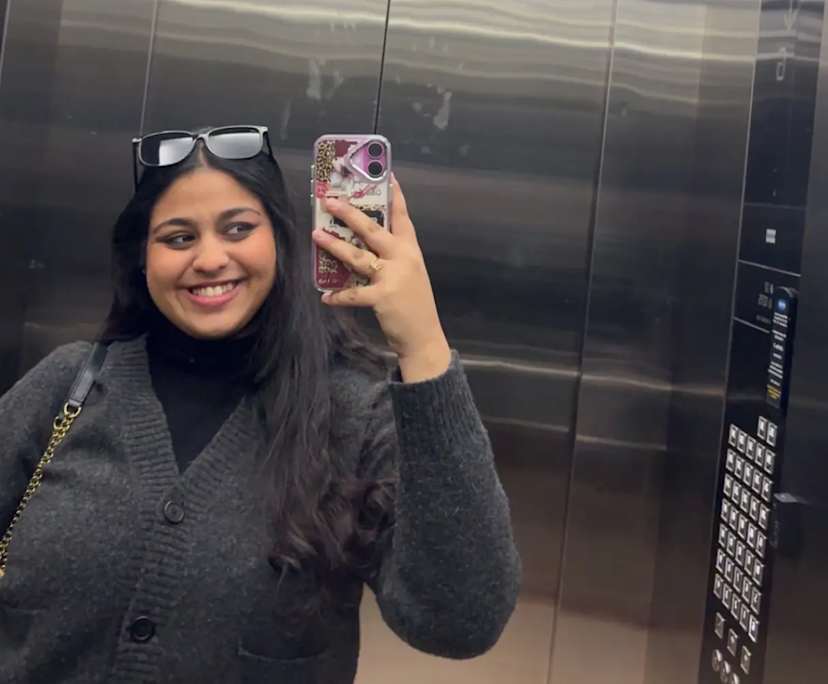 Diya (21), $300, Non-smoker, No pets, and No children