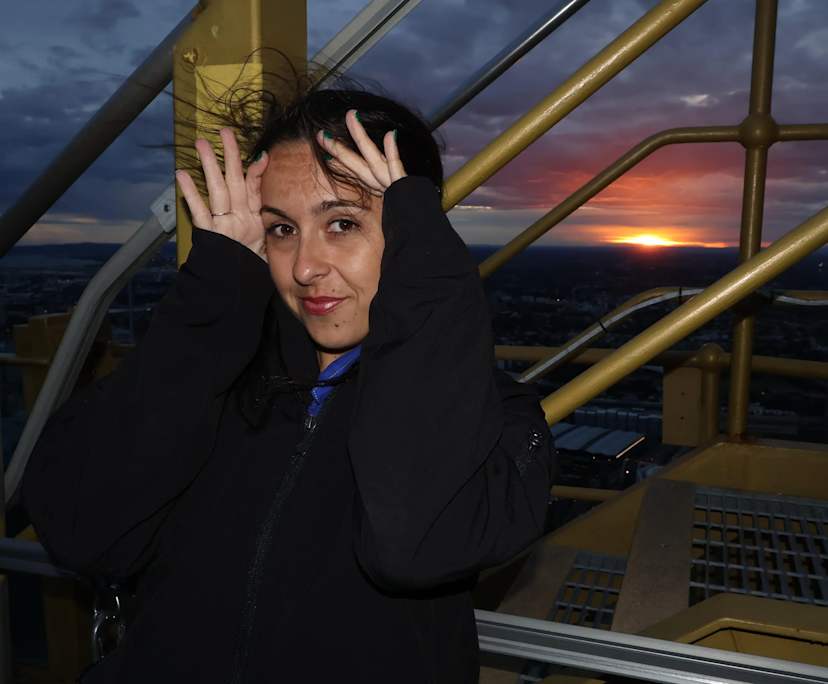 Mariell (26), $1,000, Non-smoker, No pets, and No children