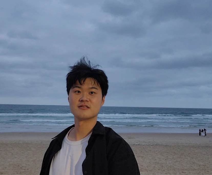 Han (26), $330, Non-smoker, No pets, and No children