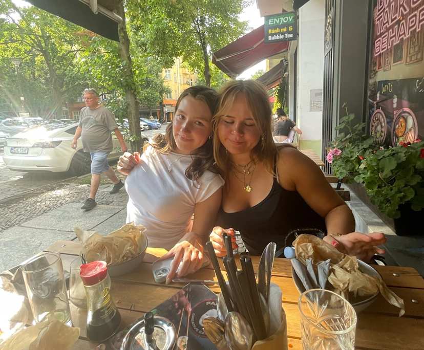 Anna & Helene