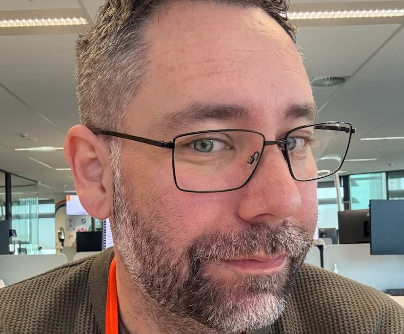 Dane (42), $500, Non-smoker, No pets, and No children