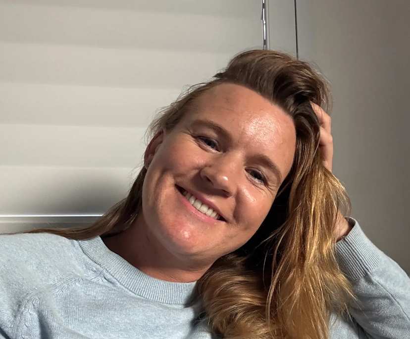 Amy (36), $300, Non-smoker, Have children, and No pets