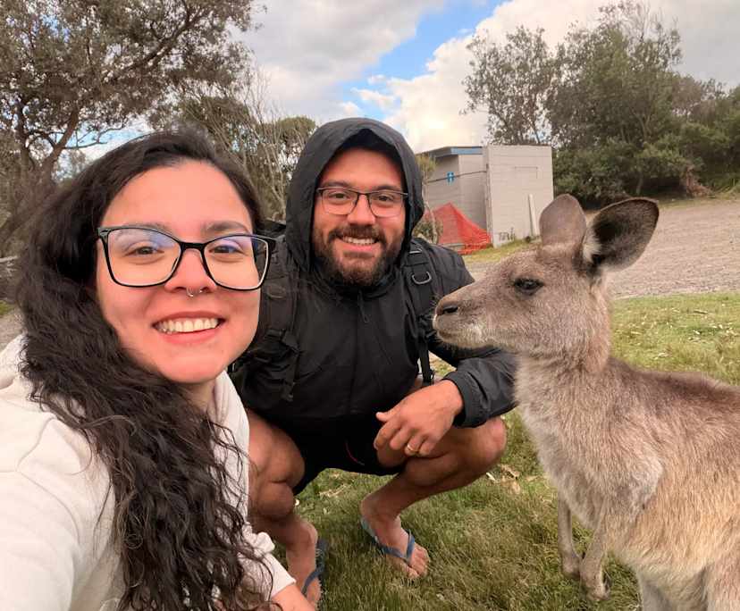 Carla (26) and Guilherme (27), $600, 