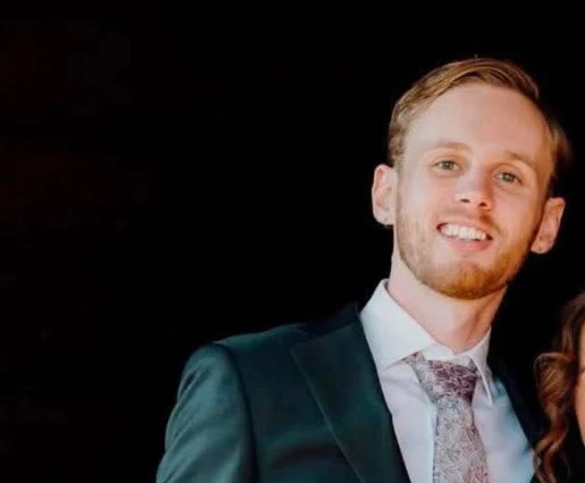 Darcy (25), $500, Non-smoker, No pets, No children, and LGBTQIA+