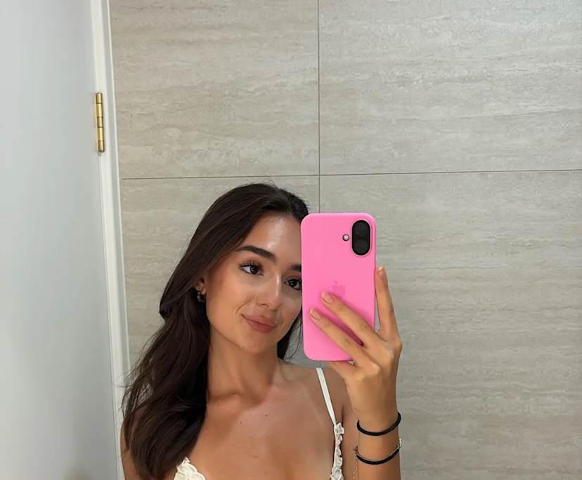 Mia