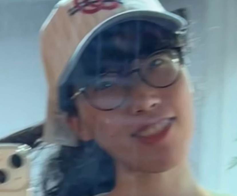 Jen (29), $250, Non-smoker, No pets, and No children