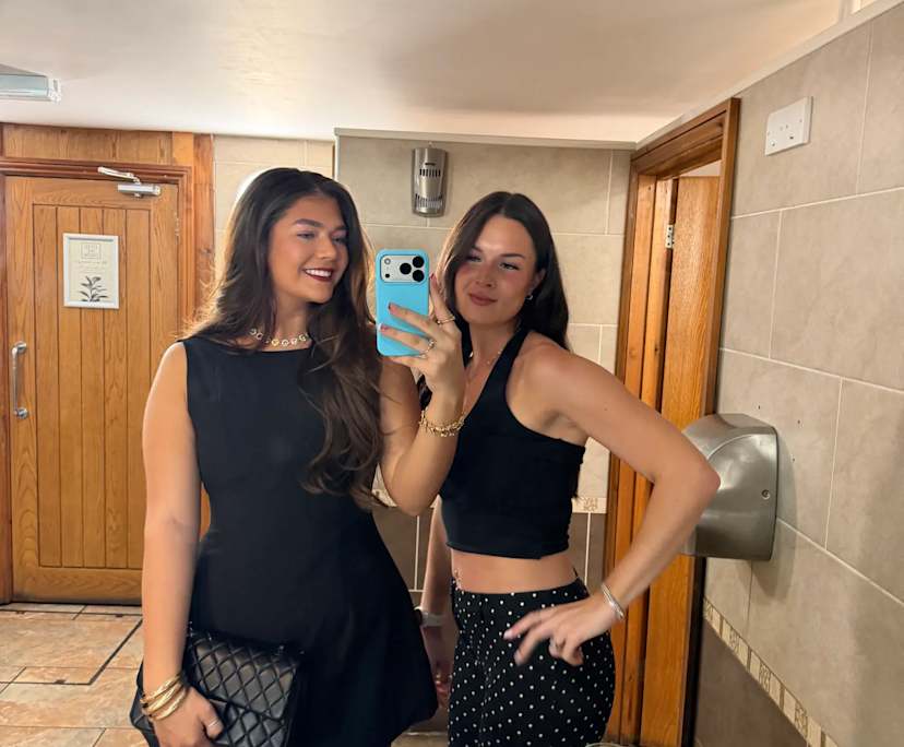 Courtney & Tilly