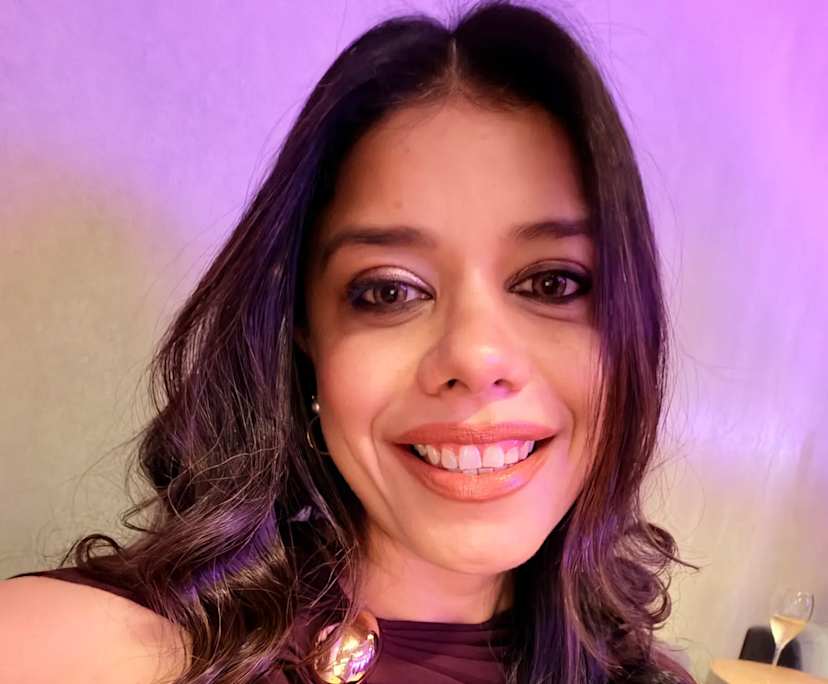 Nidhi (39), $500, Non-smoker, No pets, and No children