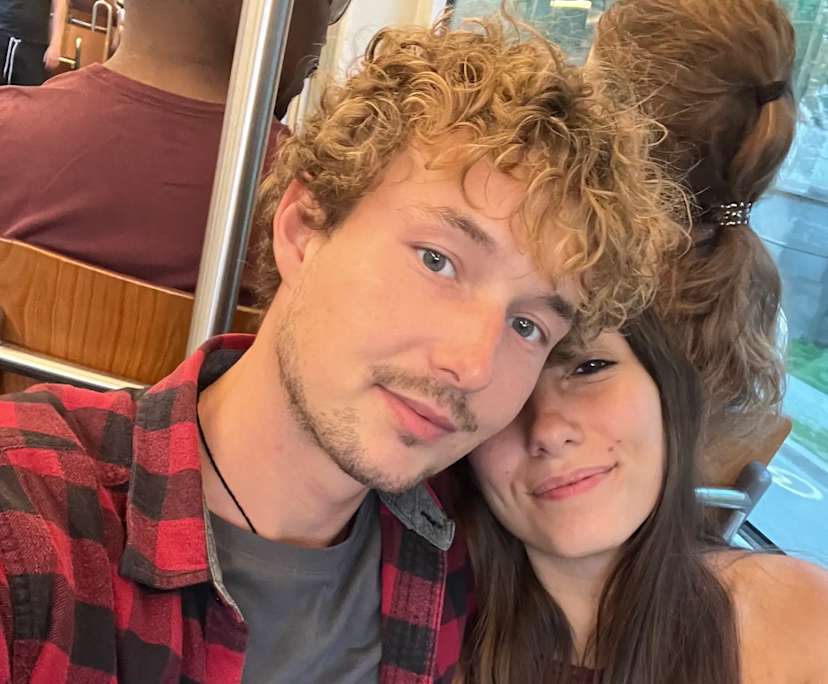 Luz Del Alba (34) and Justin (27), $500, Non-smoker, No pets, and No children