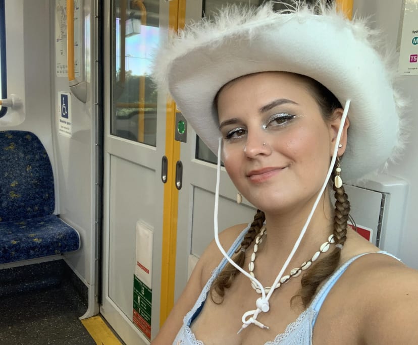 natasha-23-looking-in-cranebrook-blaxland-glen-flatmates-au