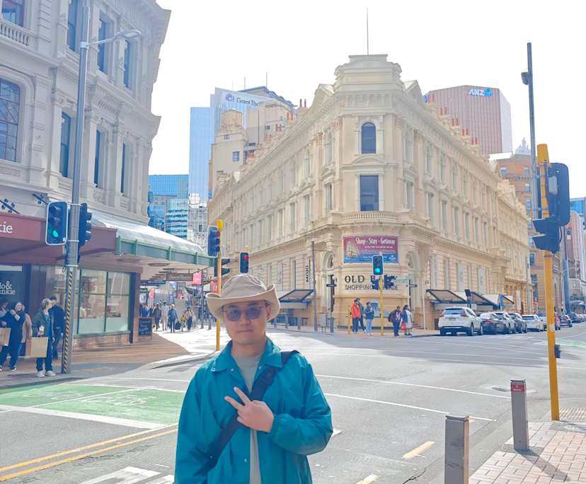 Howard (29) and Macy (29), $300, 