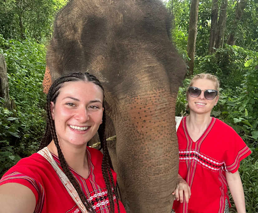 Manon (24) and Coline (22), $290, Smoker, No pets, and No children