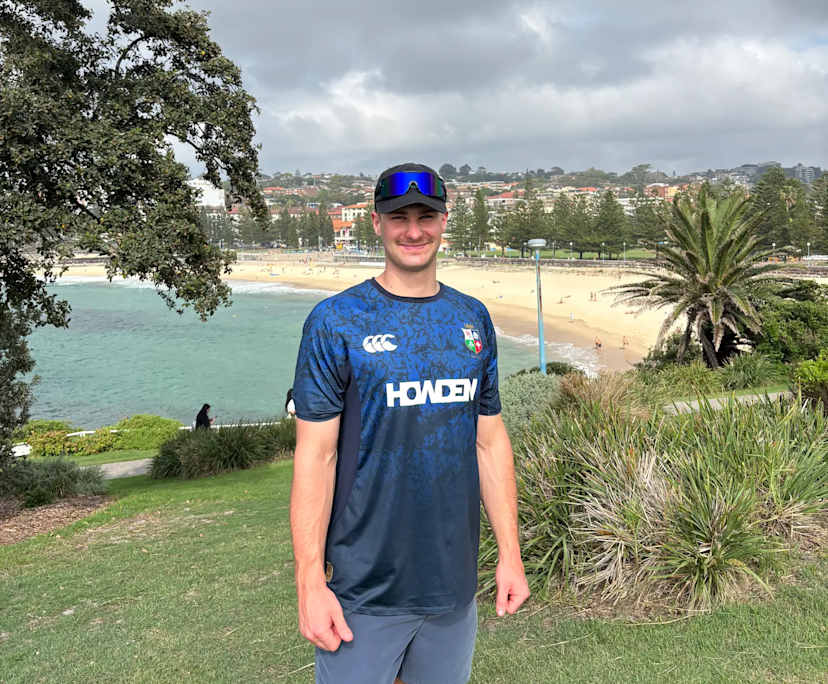 Jack (20), $400, Non-smoker, Have pets, and No children