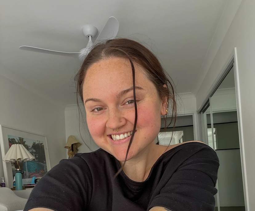 Bronte (26), $400, LGBTQIA+, Non-smoker, No pets, and No children