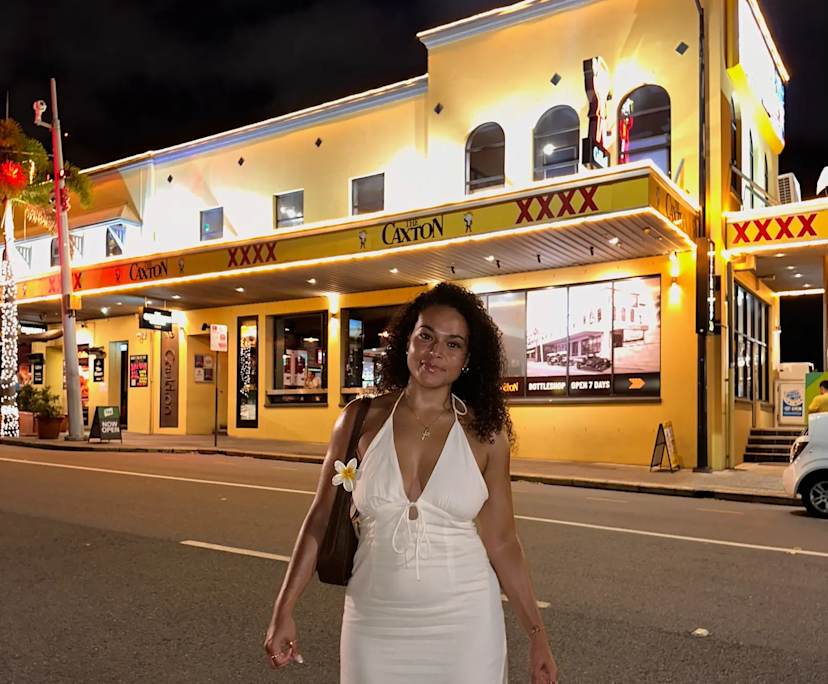 Kathryn (23), $300, Non-smoker, No pets, and No children