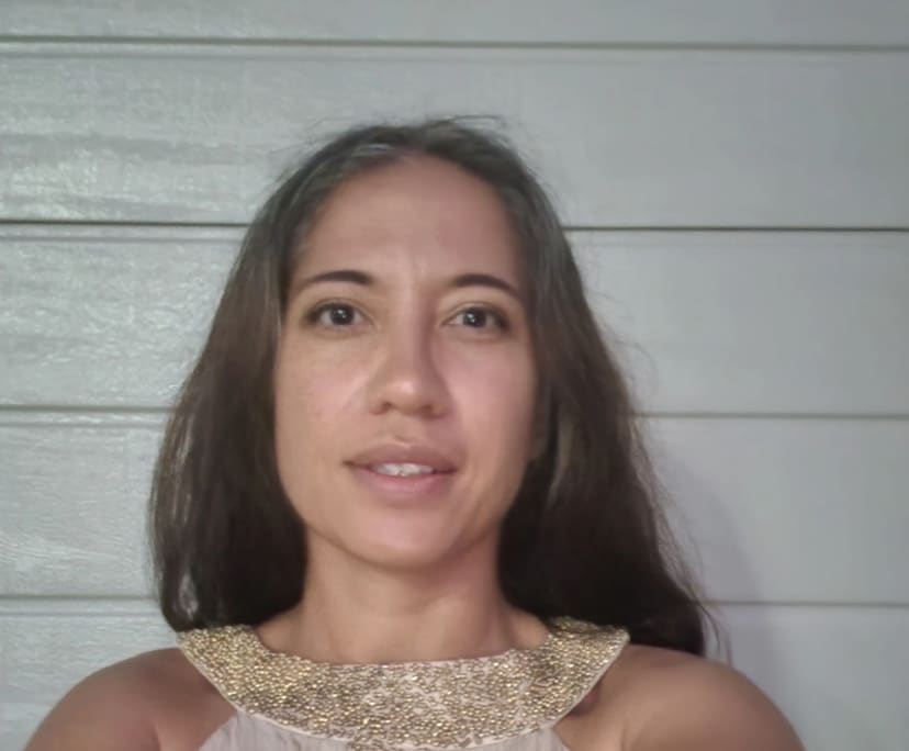 Mary-beth (41), $400, Non-smoker, Have pets, and No children