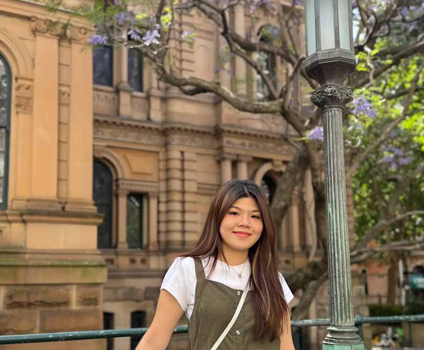 Harmony (22), $320, Non-smoker, Have pets, and No children