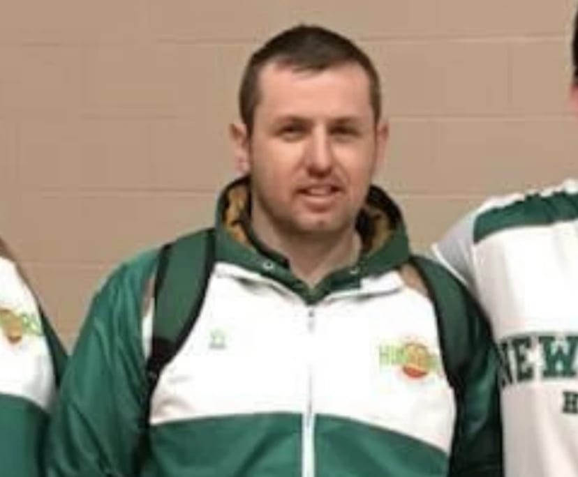 Darren (40), $450, Non-smoker, No pets, and No children