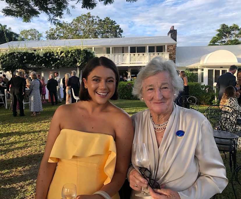 Rachel (27), $500, Non-smoker, No pets, and No children