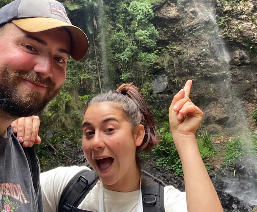 Arthur (27) and Johanna (24), $220, 