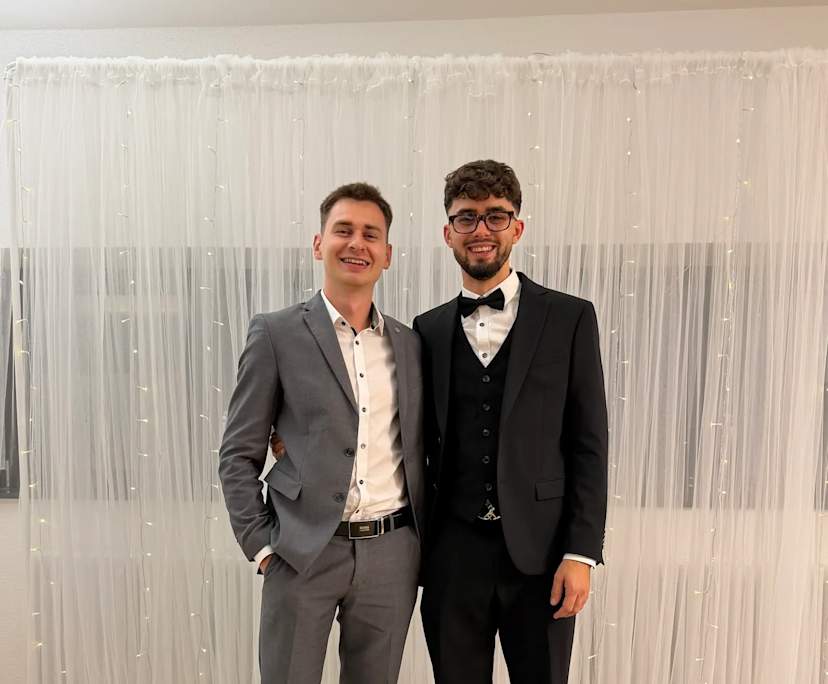 Fabian (24) and David (24), $300, Non-smoker, Have pets, and No children