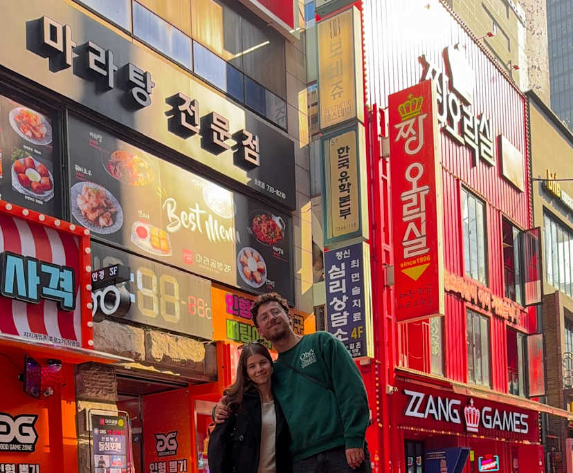 Noah (22) and Lucie (23), $700, 