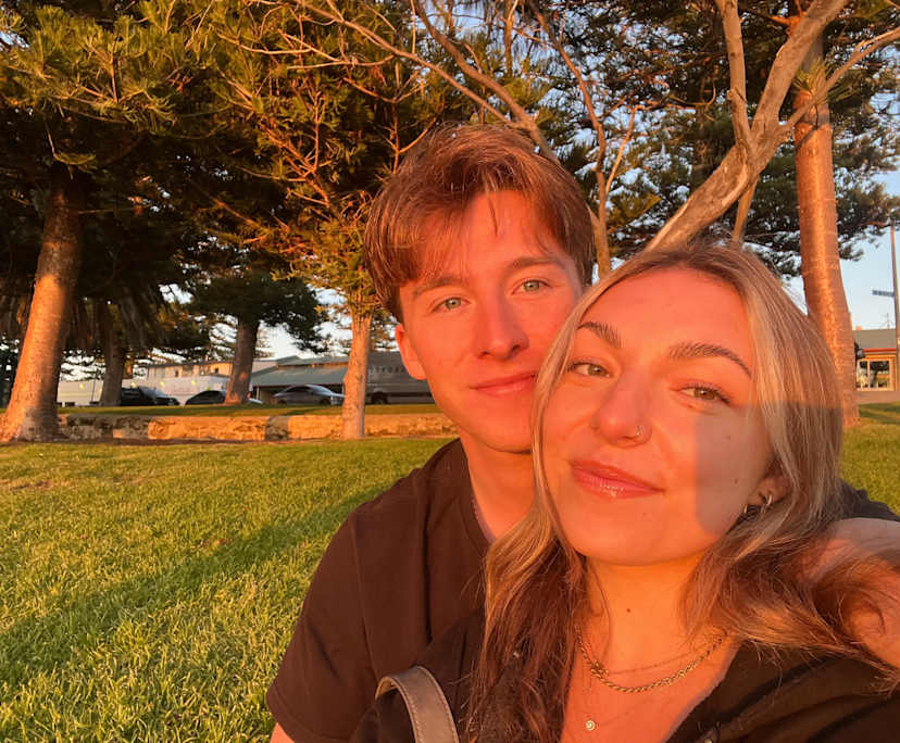 Tom (23) and Valeria (24), $500, Non-smoker, No pets, and No children