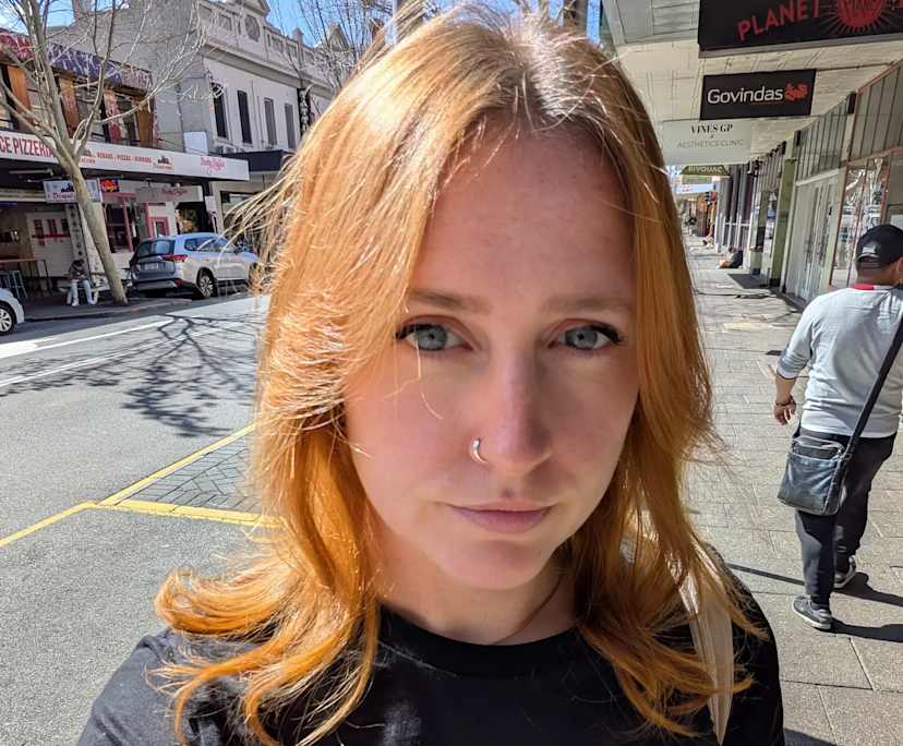 Annie (33), $320, Non-smoker, No pets, and No children