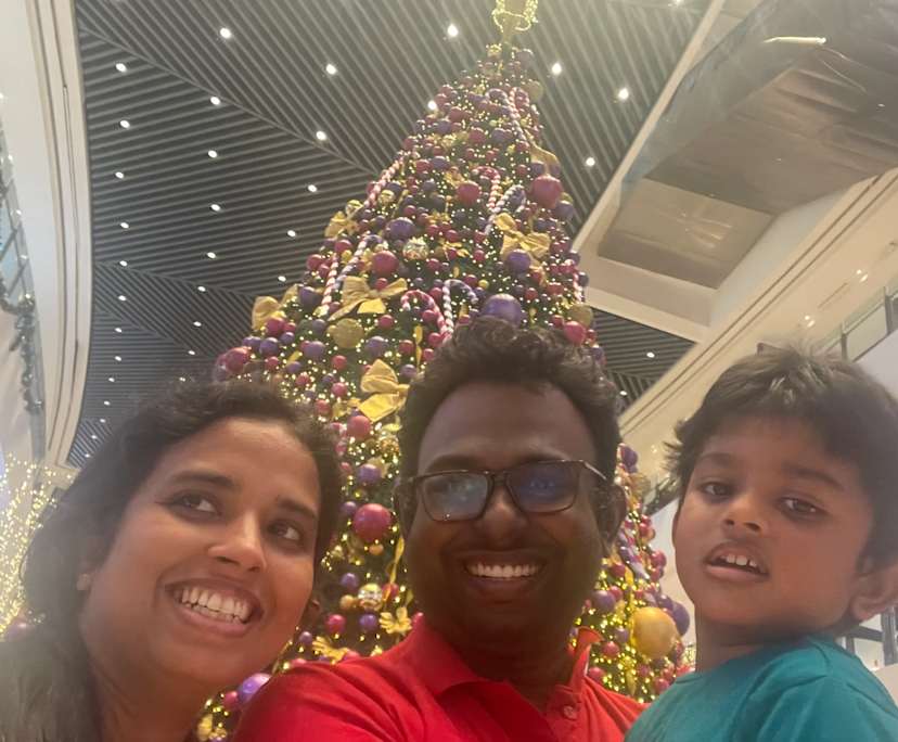 Gihan (33) and Dinusha (32), $200, Non-smoker, Have children, and No pets