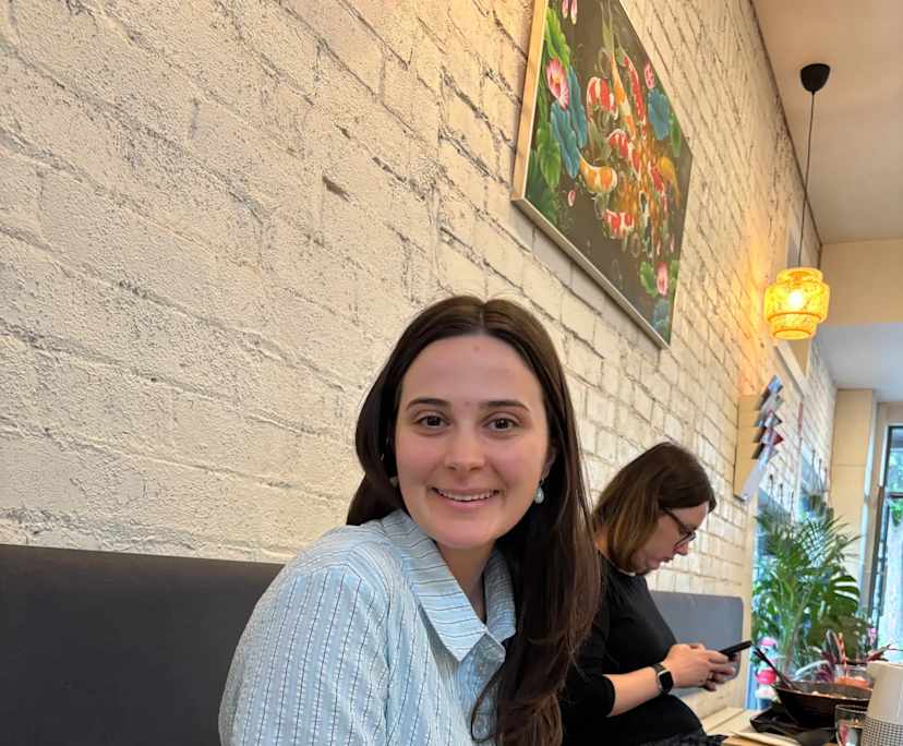 Chloe (28), $225, Non-smoker, No pets, and No children