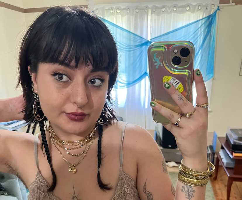 Soha (26), $400, LGBTQIA+, Non-smoker, No pets, and No children