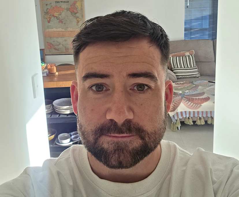 Kenny (38), $300, Non-smoker, No pets, and No children