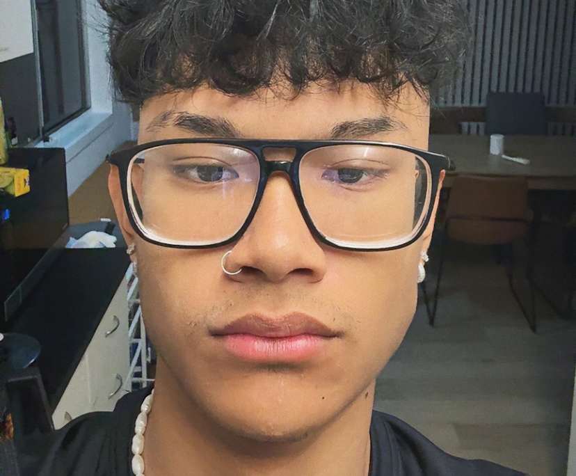 Sigmund Chad Izak