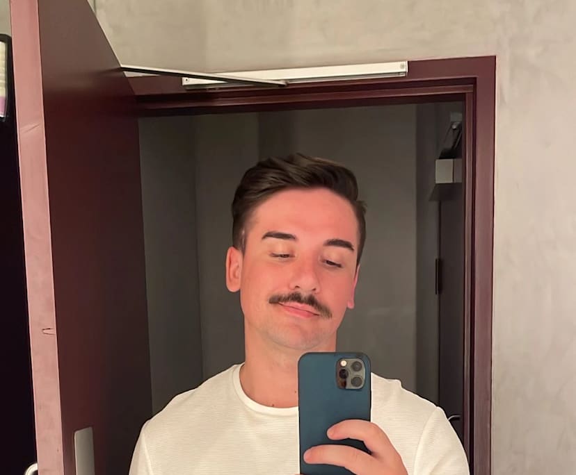Mitch (34), $350, No pets, LGBTQIA+, Non-smoker, and No children