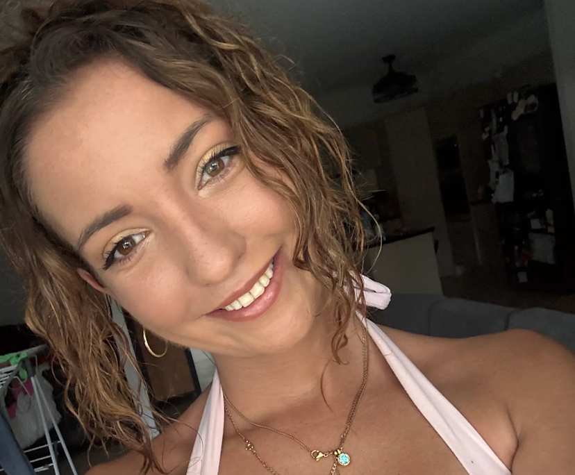 Leisa (27), $300, Non-smoker, Have pets, and No children