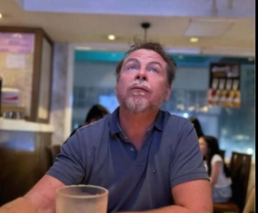 Colin (54), $500, LGBTQIA+, Non-smoker, No pets, and No children