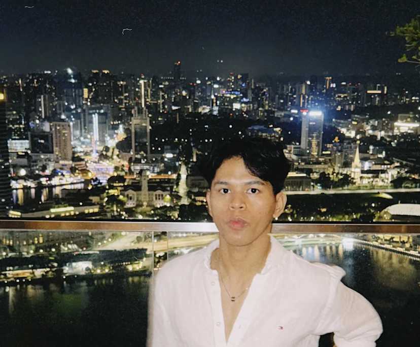 Romi (26), $300, LGBTQIA+, Non-smoker, No pets, and No children