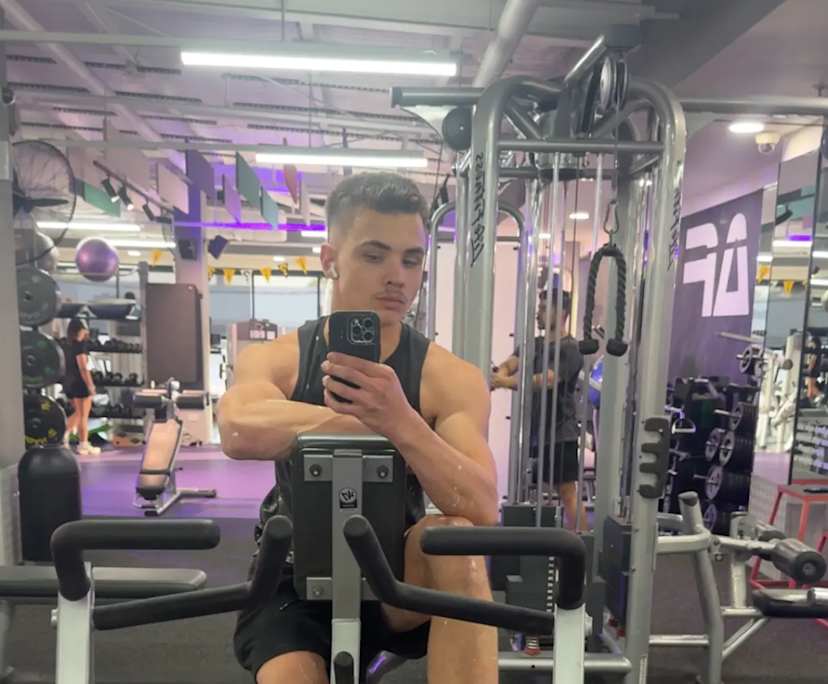 Tait (19), $200, Smoker, No pets, and No children