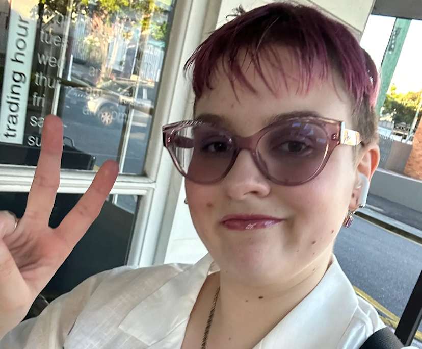 Ashleigh (22), $480, LGBTQIA+, Non-smoker, No pets, and No children