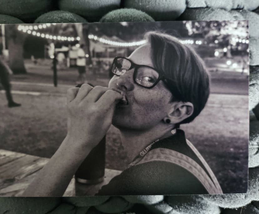 Sasha (30), $300, Have pets, No children, Non-smoker, and LGBTQIA+