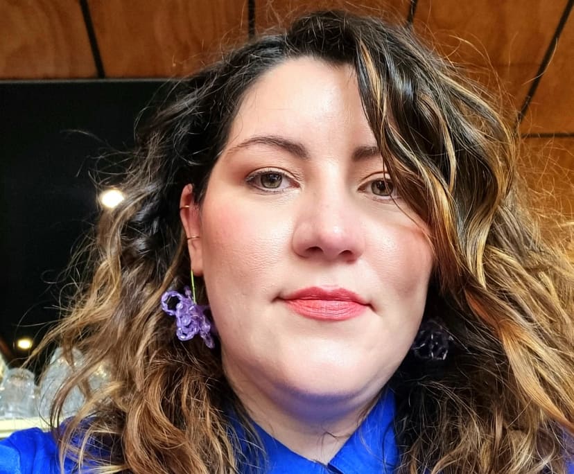 Alex (35), $450, Non-smoker, Have pets, and No children