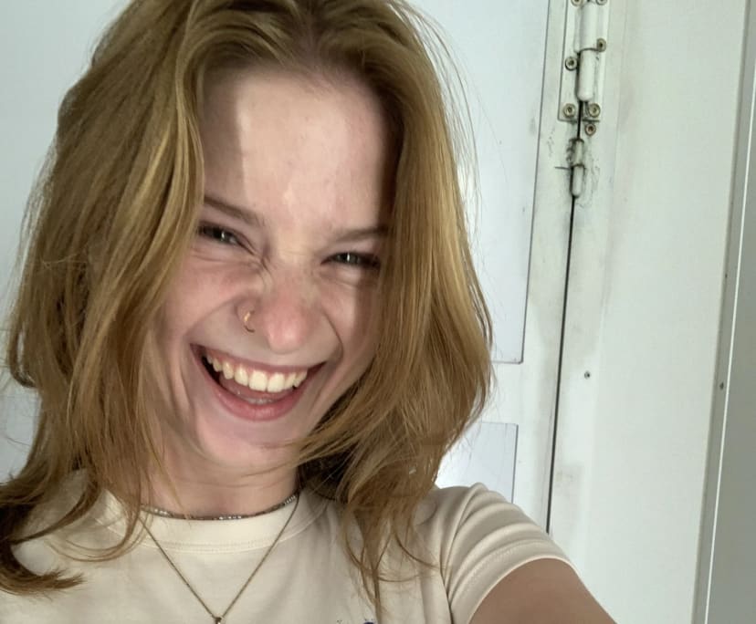 Marie (22), $300, Non-smoker, No pets, and No children